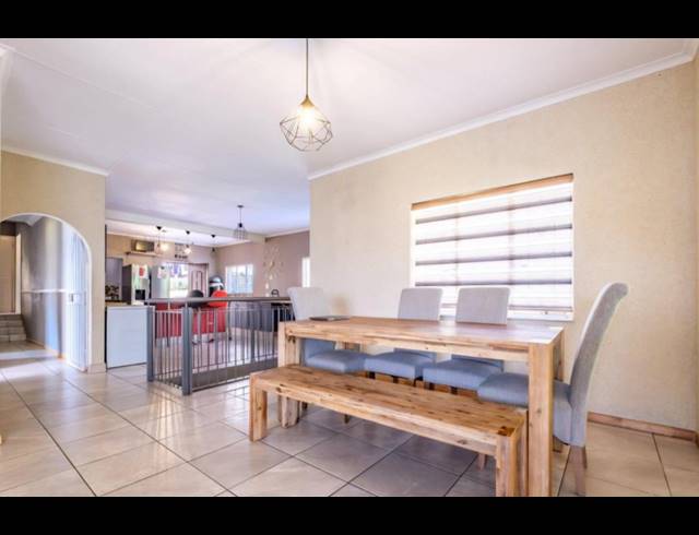 3 BEDROOM HOUSE FOR SALE IN MULBARTON